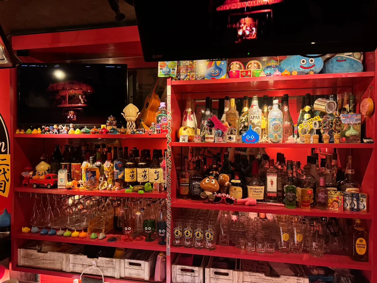 二代目Bar goof'ys sectionの酒棚
